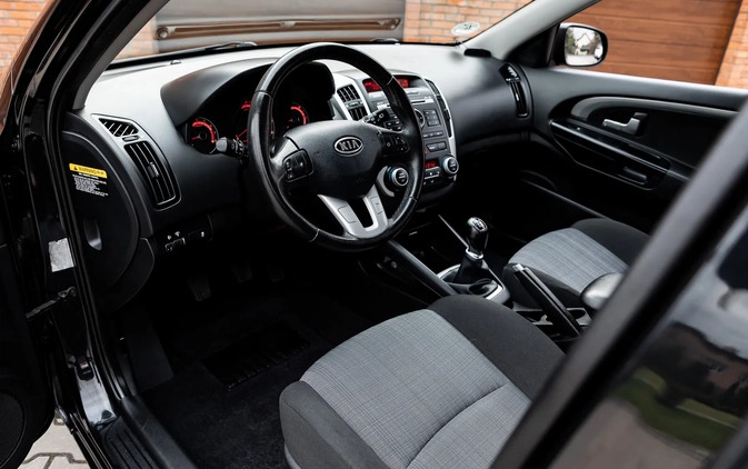 Kia Ceed cena 21900 przebieg: 160000, rok produkcji 2009 z Radom małe 742
